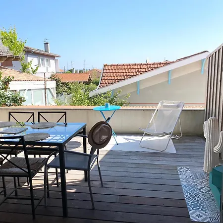 à 2 Min à Pied De La